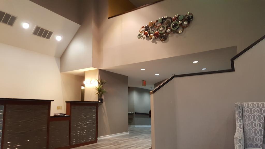 Americas Best Value Inn And Suites Lee'S Summit-Kansas City Extérieur photo