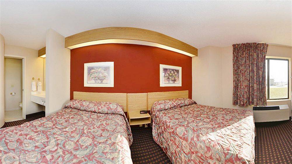 Americas Best Value Inn And Suites Lee'S Summit-Kansas City Extérieur photo