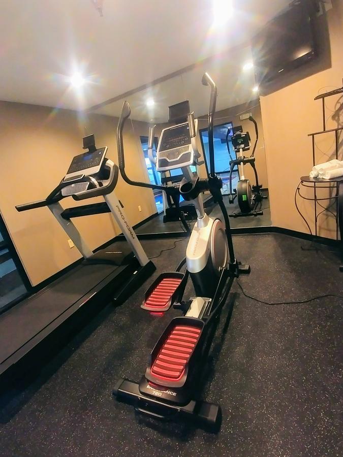 Americas Best Value Inn And Suites Lee'S Summit-Kansas City Extérieur photo