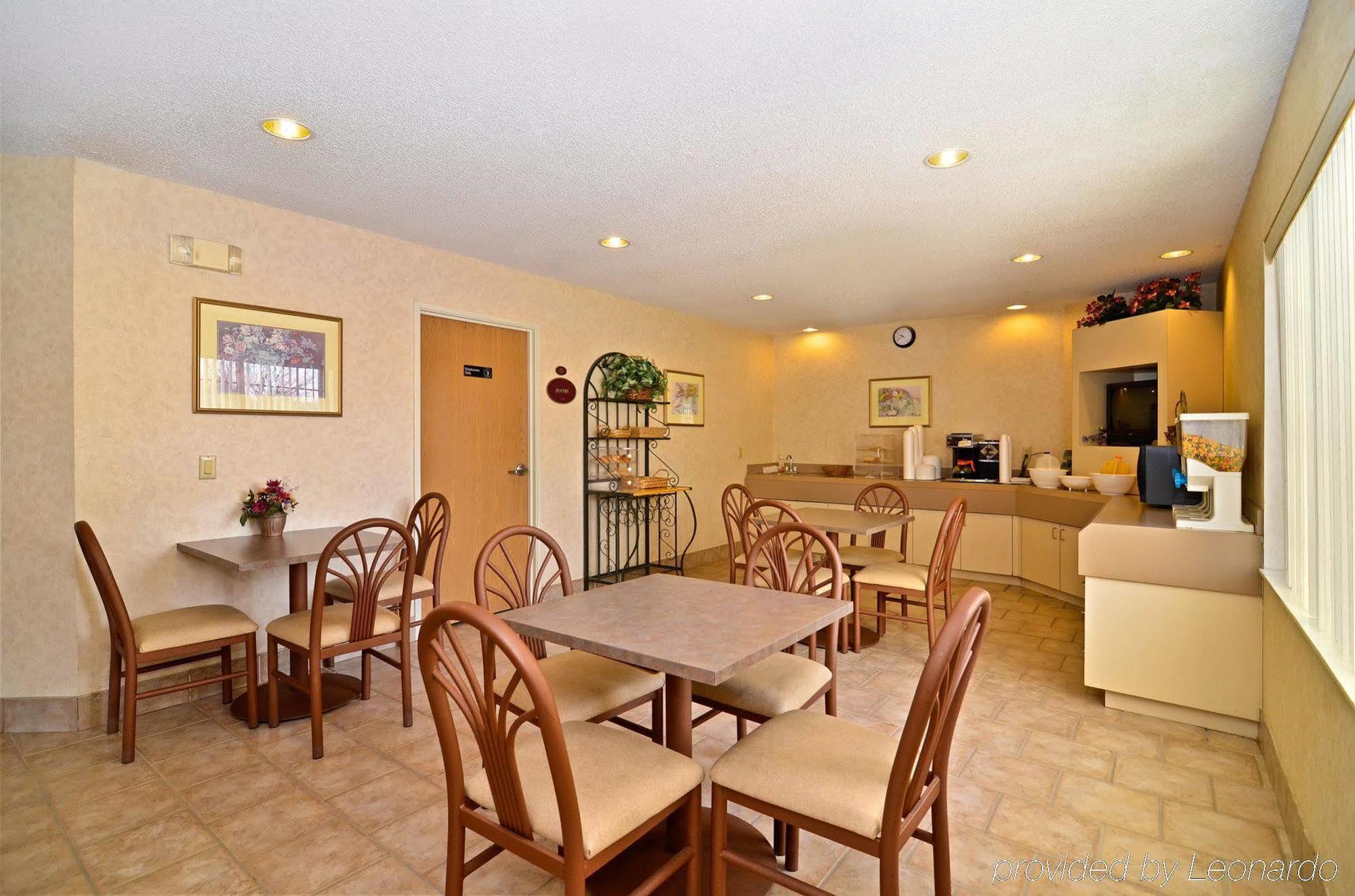 Americas Best Value Inn And Suites Lee'S Summit-Kansas City Extérieur photo