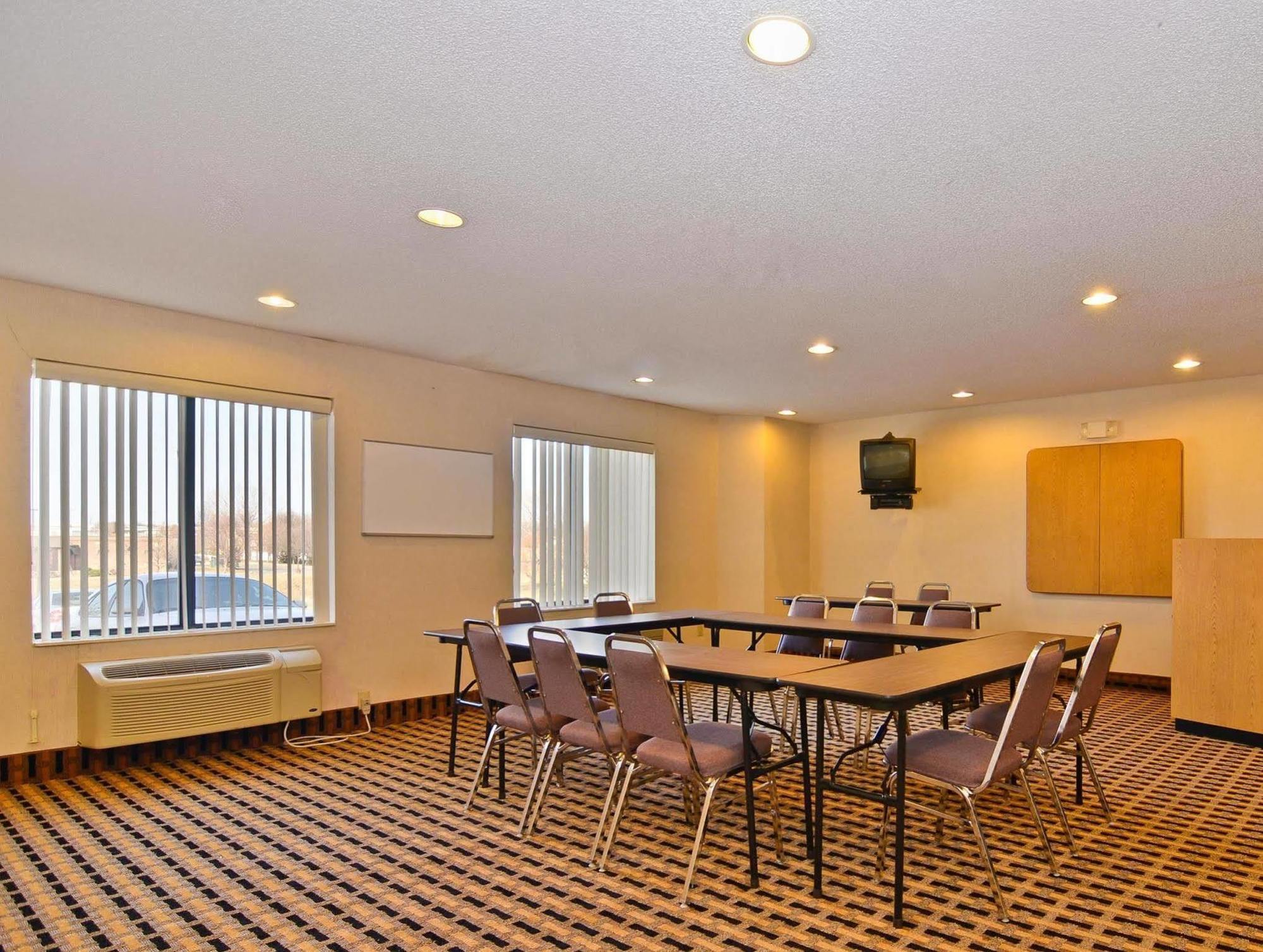 Americas Best Value Inn And Suites Lee'S Summit-Kansas City Extérieur photo
