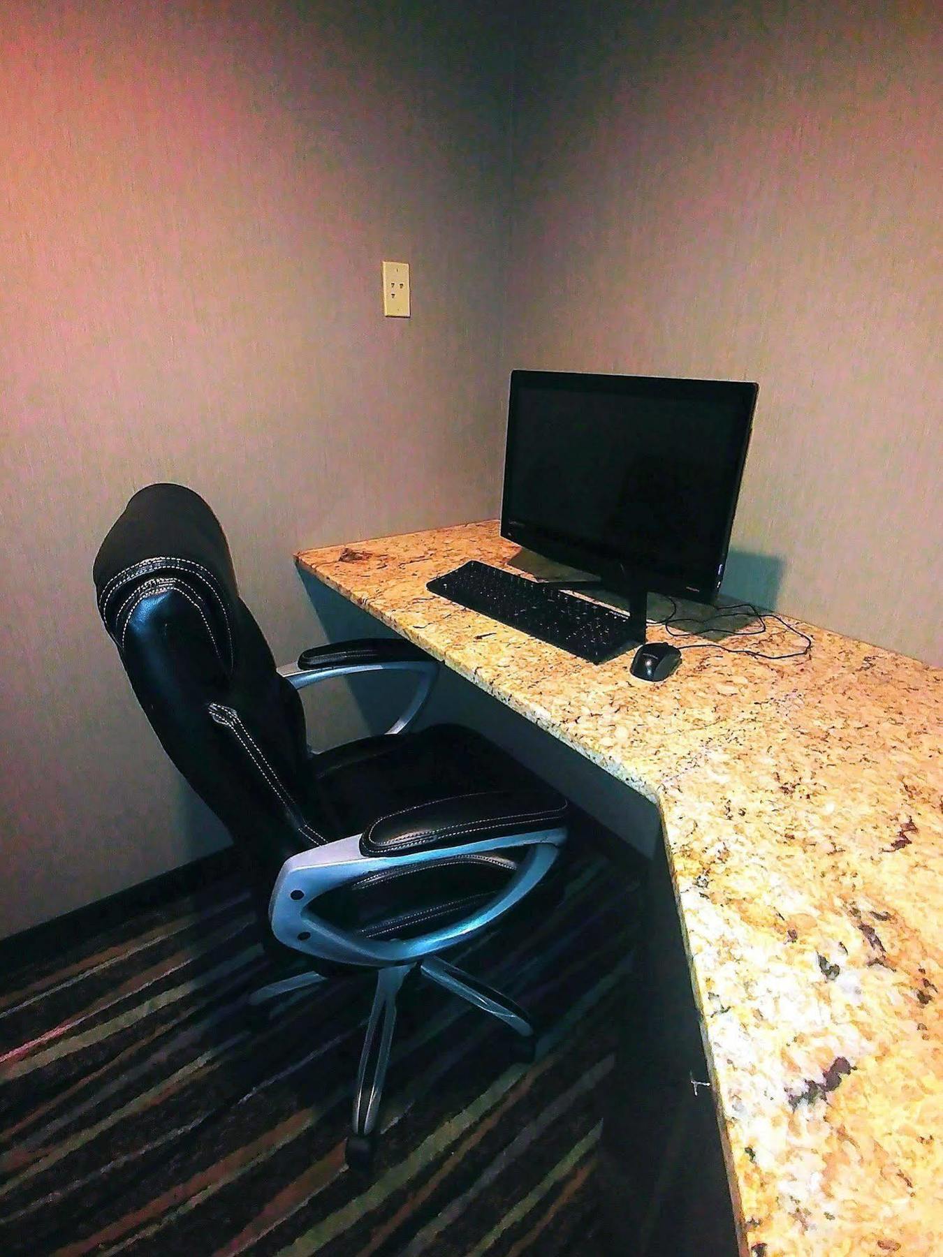 Americas Best Value Inn And Suites Lee'S Summit-Kansas City Extérieur photo