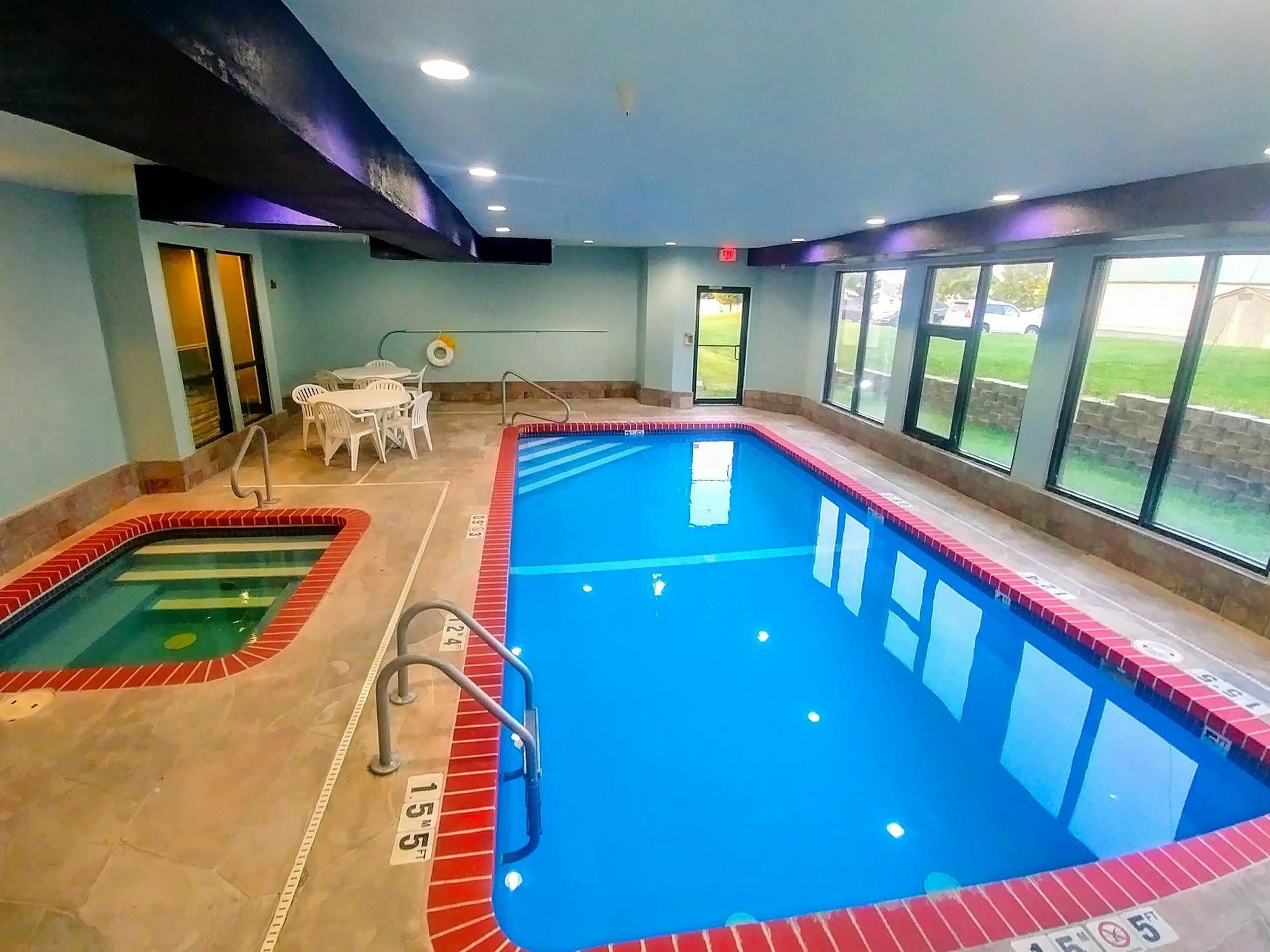 Americas Best Value Inn And Suites Lee'S Summit-Kansas City Extérieur photo